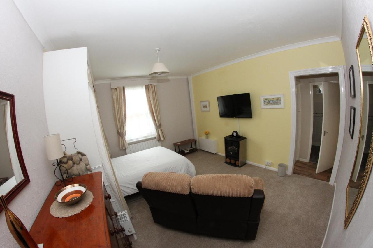 Parterre Holiday Apartments Sandown Zewnętrze zdjęcie